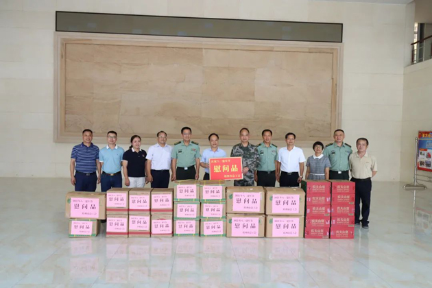 梧州市總工會領(lǐng)導(dǎo)班子“八一”走訪慰問部隊(duì)官兵，共敘軍民魚水情