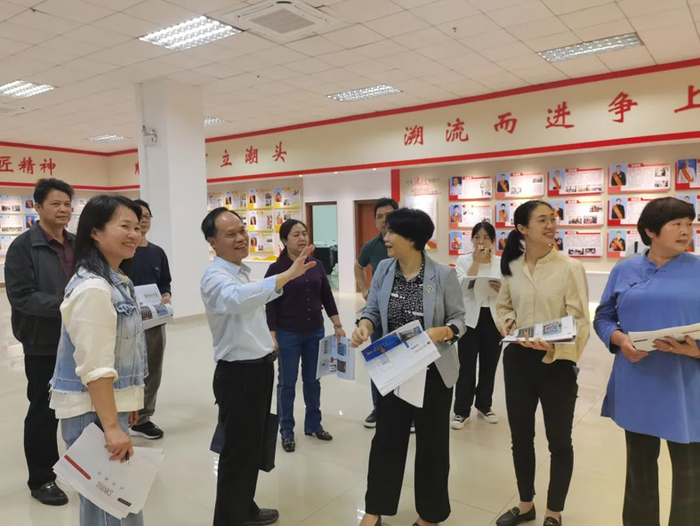 梧欽兩地工會(huì)召開六堡茶、坭興陶勞模工匠 聯(lián)盟創(chuàng)新成果展籌備交流會(huì)