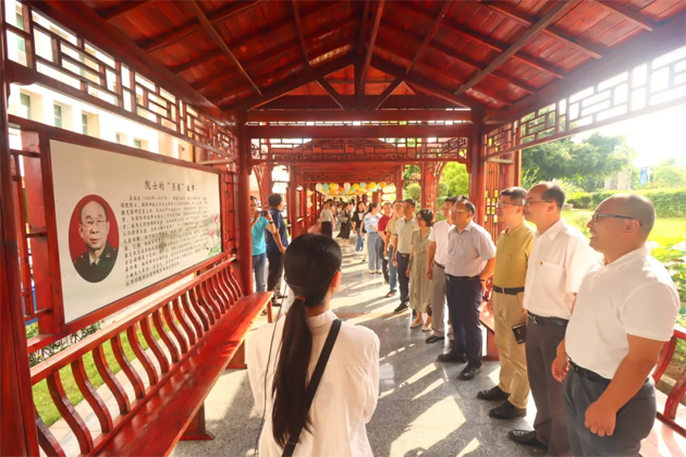 黨工融合謀發(fā)展，廉潔自律樹(shù)清風(fēng)