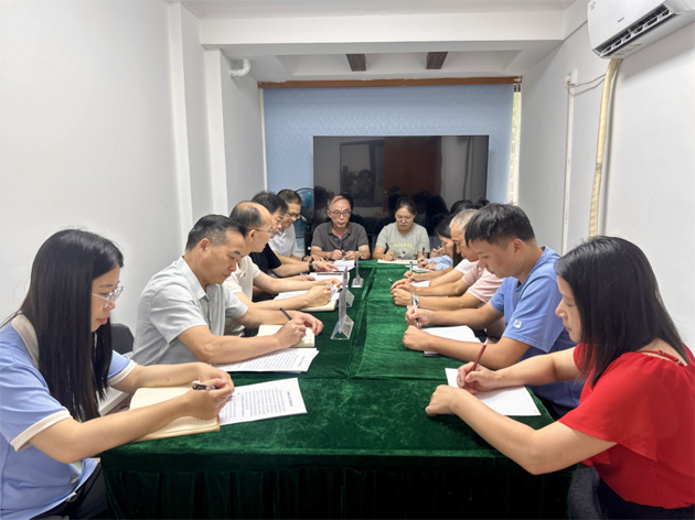 市總工會調(diào)研組到萬秀區(qū)、長洲總工會指導(dǎo)交流工會工作