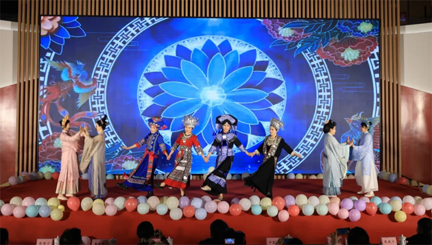 “三八”國(guó)際婦女節(jié)期間，我市各級(jí)工會(huì)舉辦系列慶?；顒?dòng)